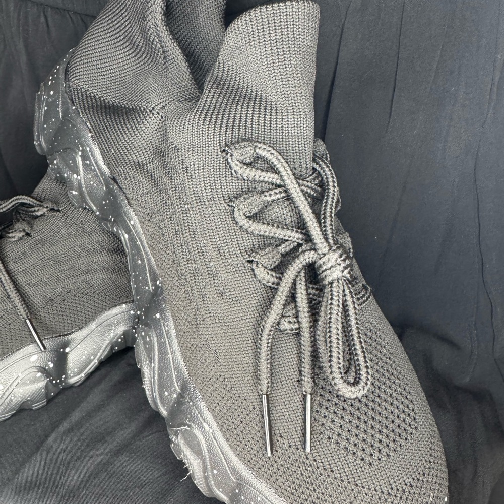 Stylish Black Knit Sneakers